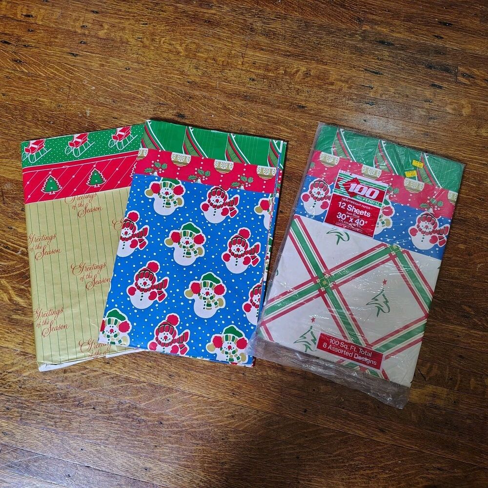 VTG Christmas Wrapping Paper Over 100 Sq Ft New Made In USA
